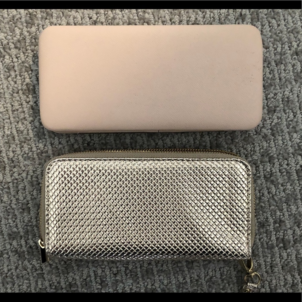 2 clutch wallets